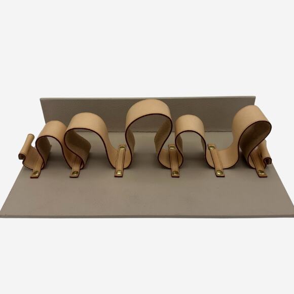 Louis Vuitton Boite Pharmacie Trunk - Picture 9 of 15